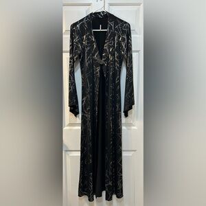 Hotline Maxi Metallic Cape Cardigan Size L Witchy Vampire Gothic Metallic Fairy